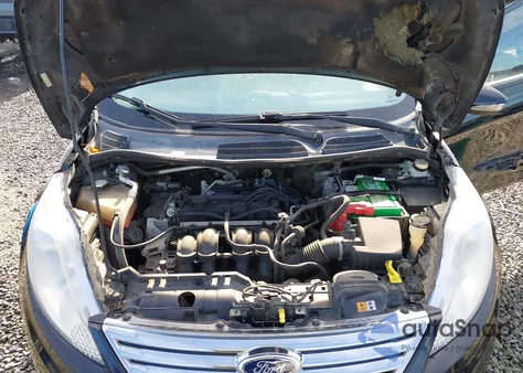 2013 Ford Fiesta Se z USA, uszkodzony, nr VIN 3FADP4BJ9DM186415